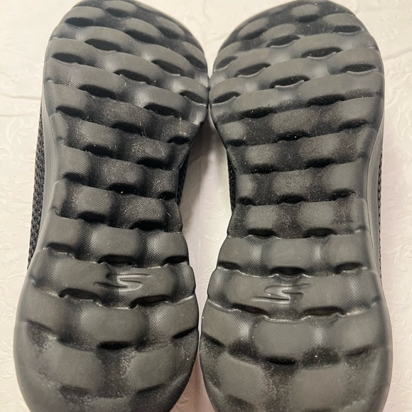 Skechers Women's Black Slip-On Loafers - Picture 9 of 9